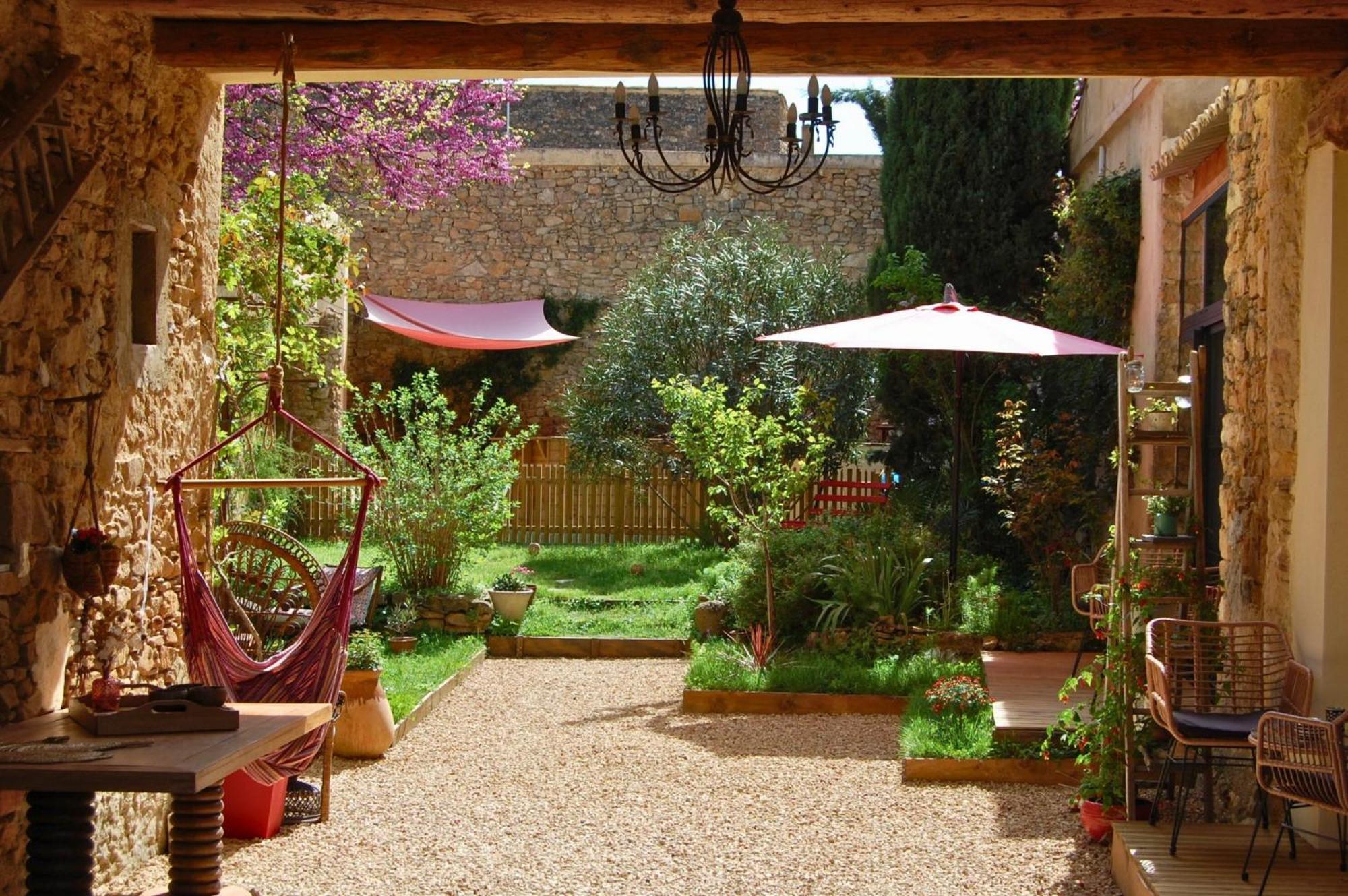 La Bucolique, Chambres Et Jardin D'Hotes Sabran Екстер'єр фото